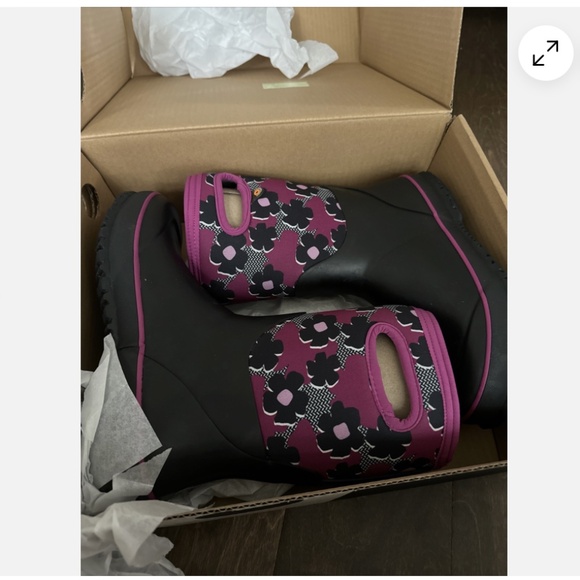 bogs girls waterproof boots  NEW IN BOX - Picture 1 of 4